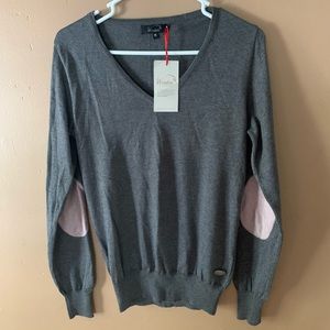 New Winston Equestrian Milan V-Neck Sweater